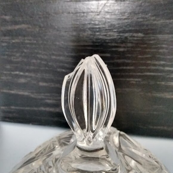 Vintage Pinwheel Crystal Triangle Dish with Lid SEE DESCRIPTION - Picture 8 of 9